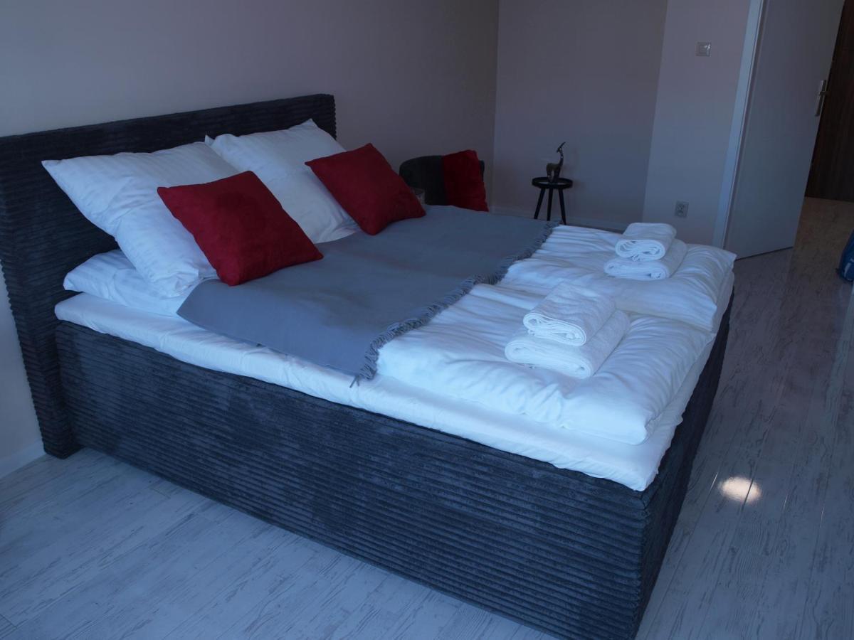 Apartament Silence Baltic Wenecja Apartment Поберово Екстериор снимка